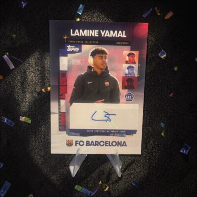 Lamine Yamal rookie auto & 10 Barca instant autos